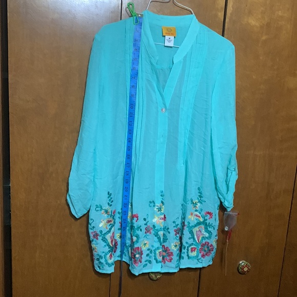 RUBY RD. - Shear , Embroidery, Button Down , NWT BEAUTIFUL SUMMER TOP (M) - Picture 5 of 12